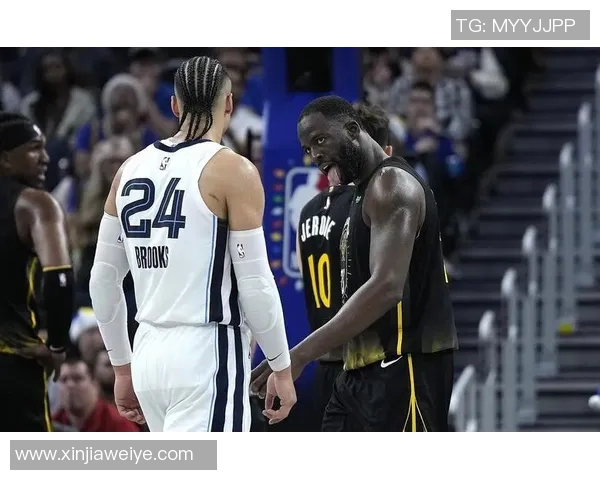 狄龙穿便装吃到技犯！送勇士一罚 追梦开心地笑了